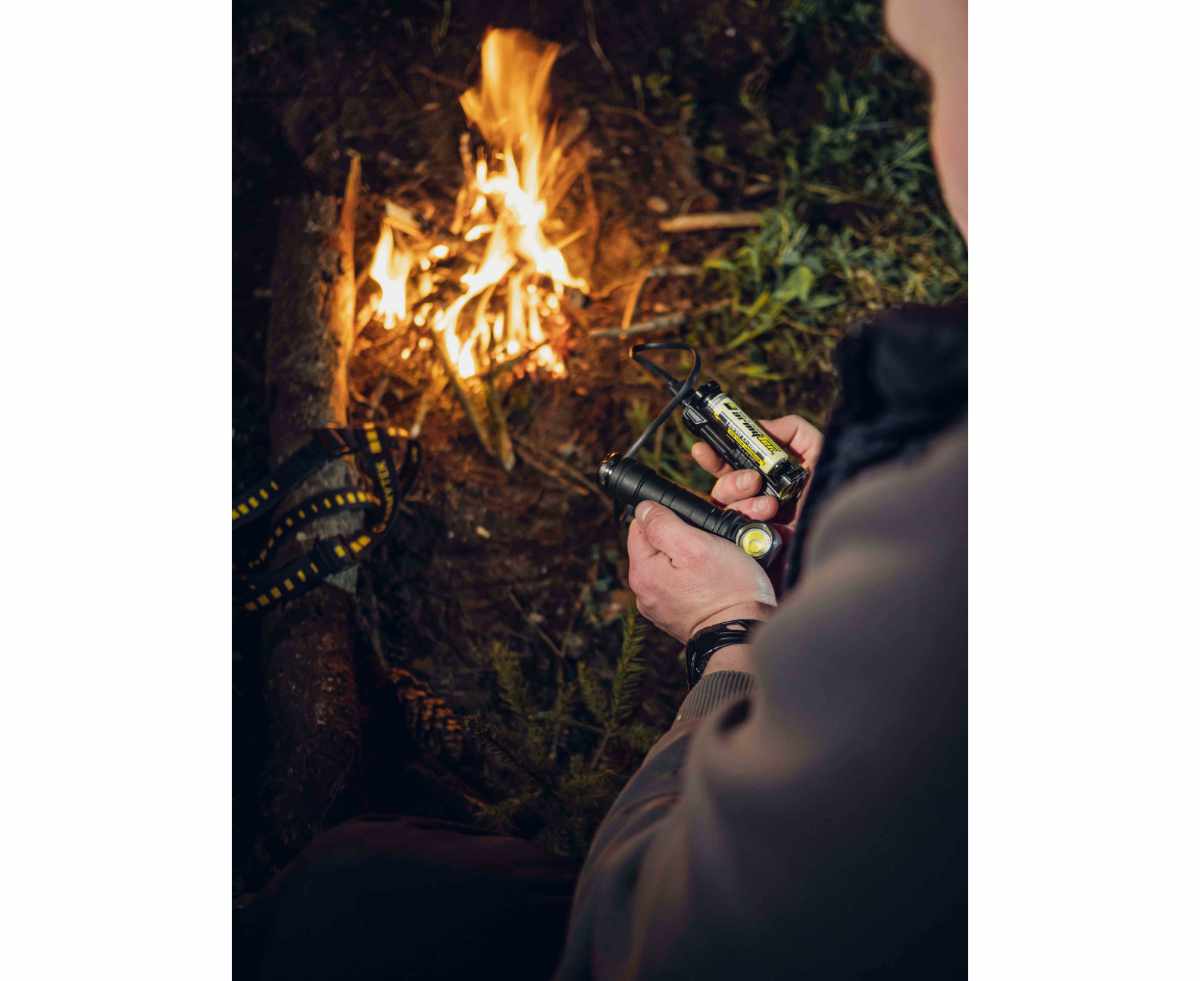 Armytek Wizard C2 PRO Max Magnet USB - Image 5