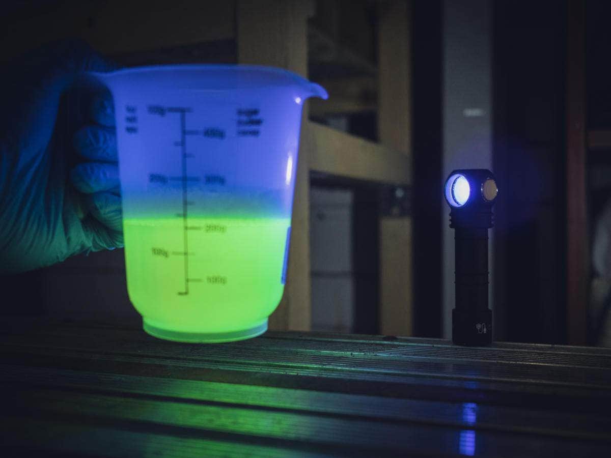 Armytek Wizard C2 WUV Magnet USB - Image 10