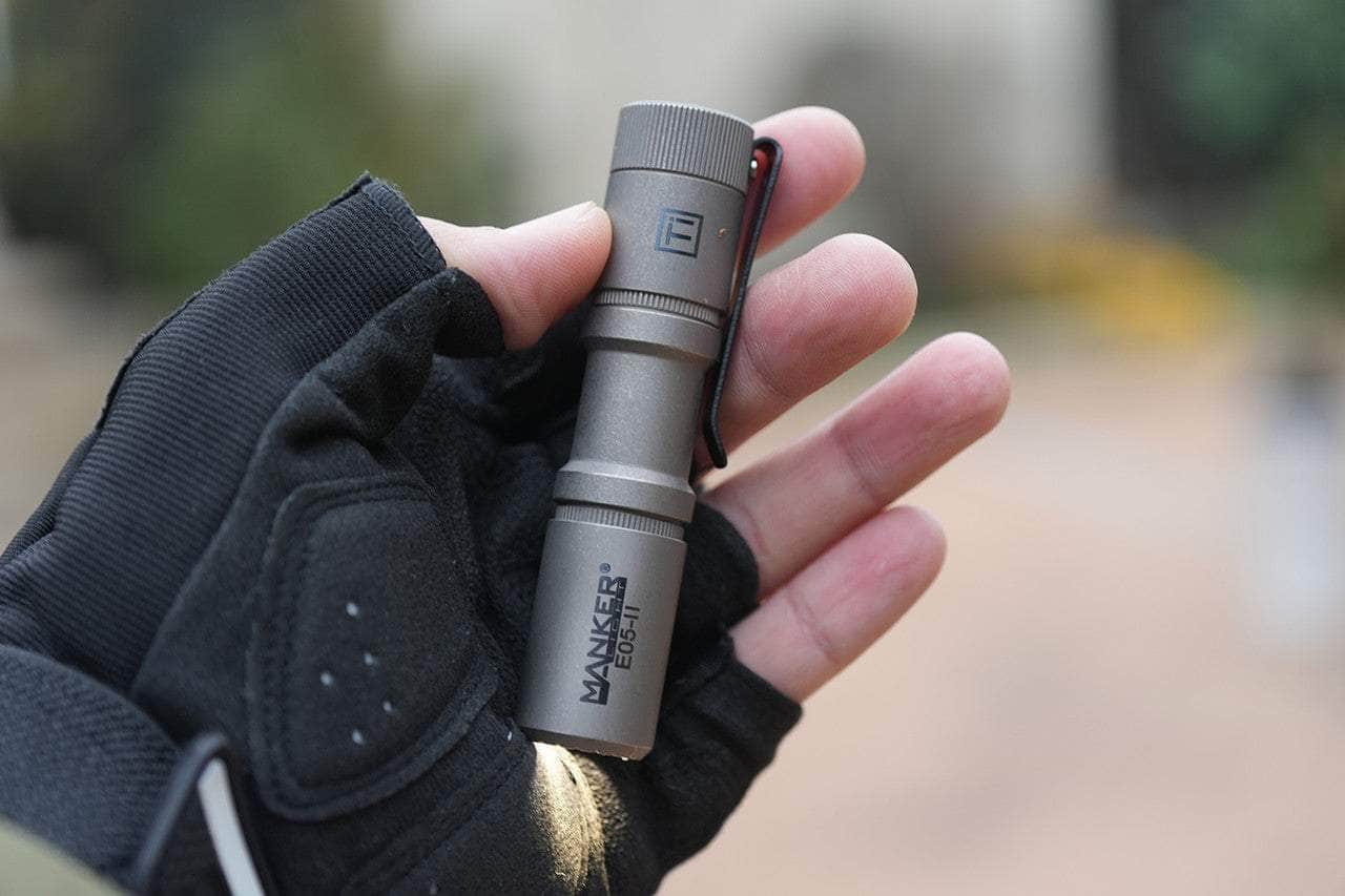 Manker E05 II - Stonewashed Ti - Image 4