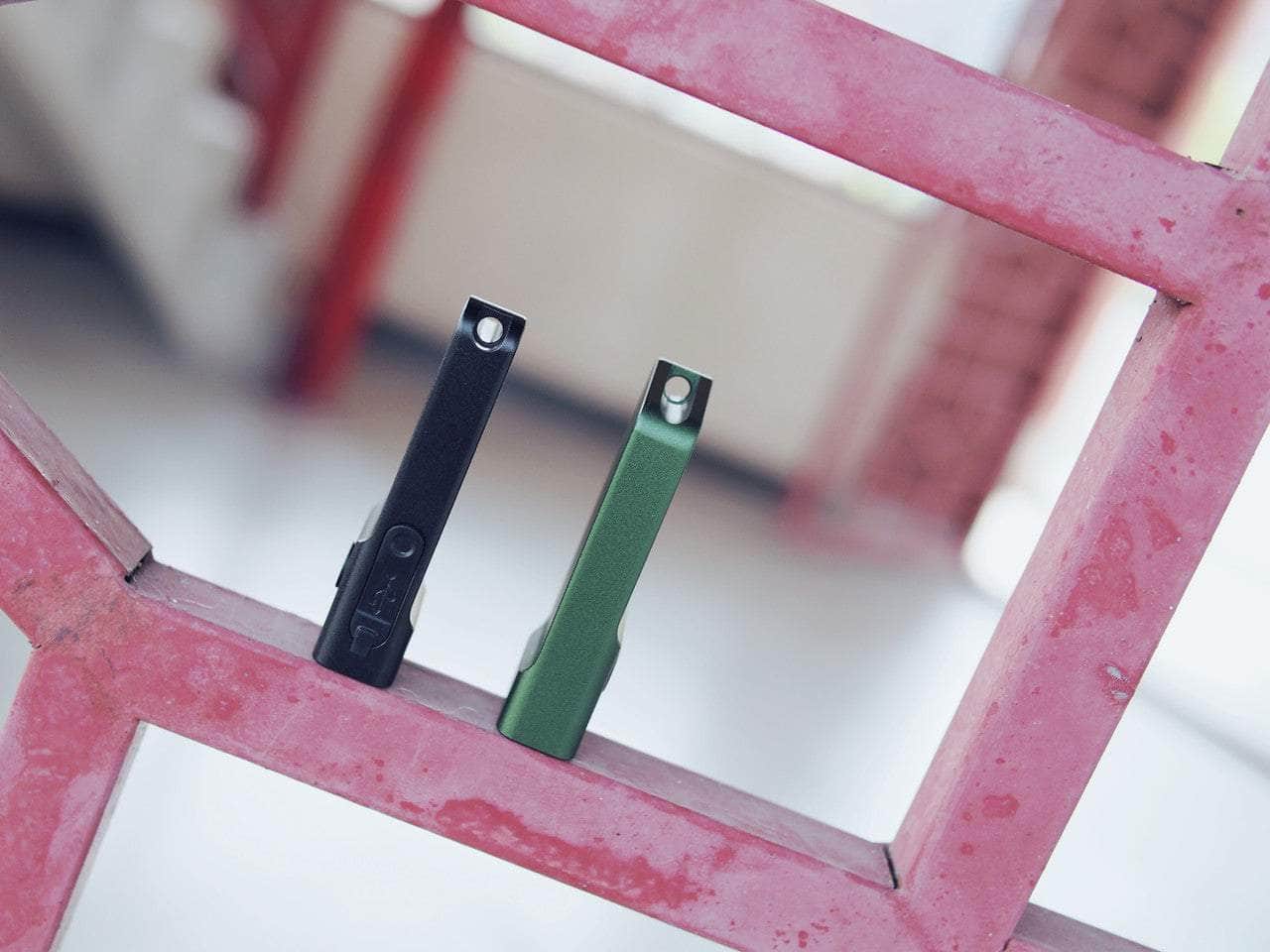 Manker LAD Mini Rechargeable Keychain Flashlight - Image 4