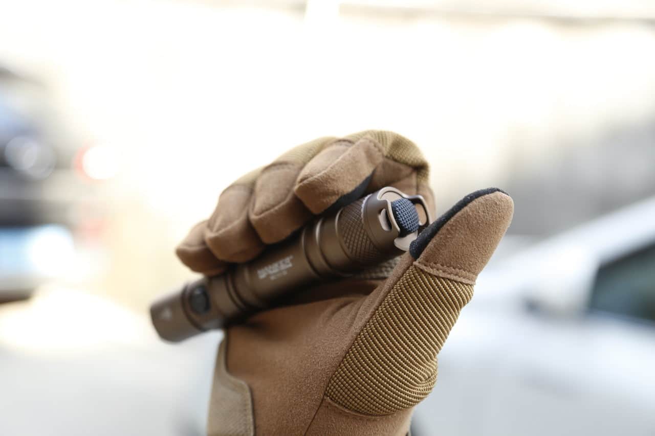 Manker MC11 III USB-C Rechargeable Tactical Flashlight - Image 17