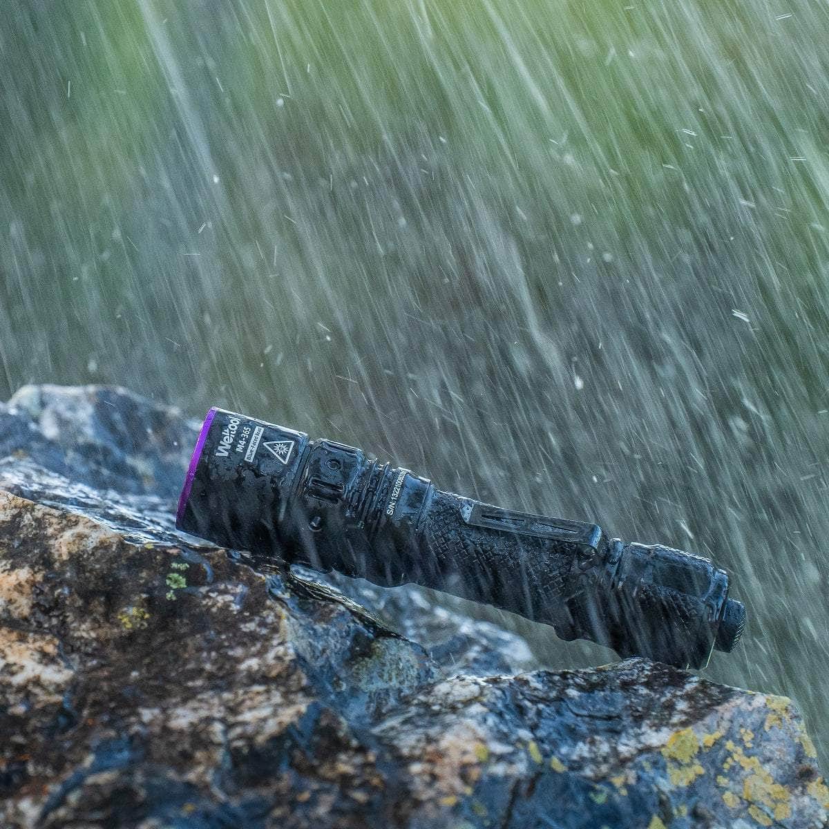 Weltool M4-365 UV flashlight - Image 16